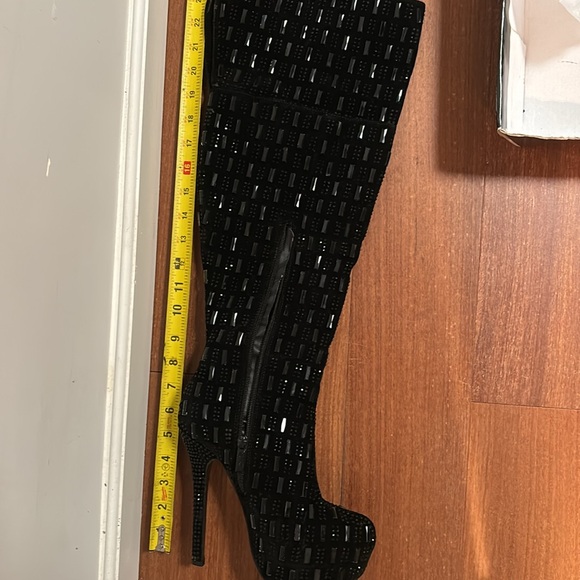 High heel boots - Picture 5 of 5